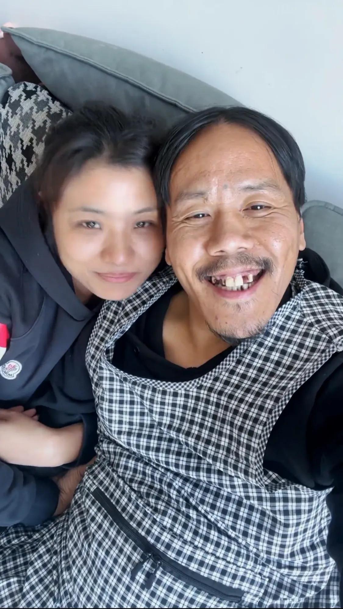 出轨无非就是换个人、换个姿势，和新人做着，老的动作。
一个再装一遍害羞，一个再装