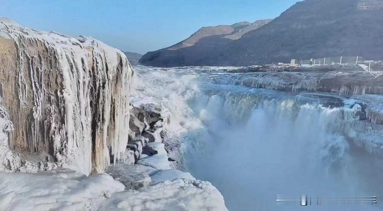 接壶口瀑布通知：
       陕西黄河壶口瀑布景区于2025年1月22日 - 