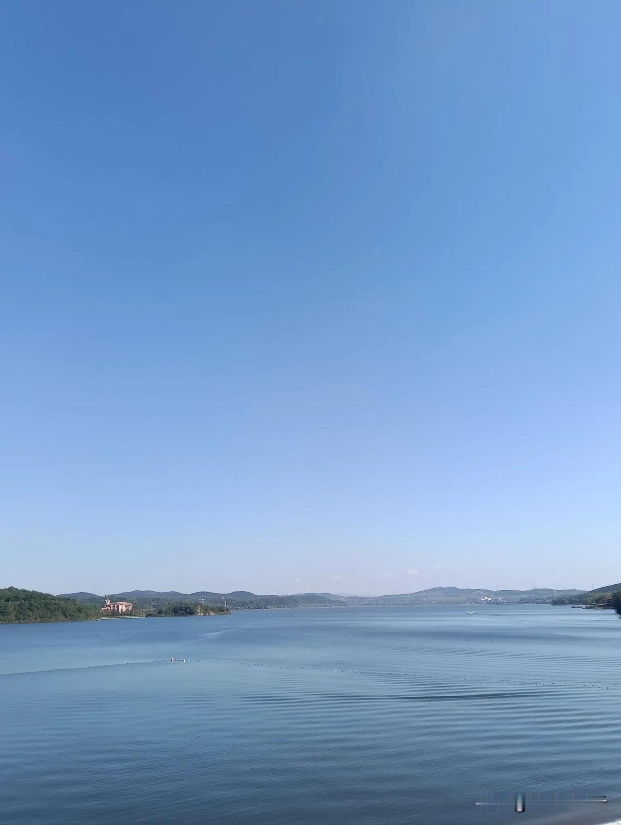 水天一色的美景#秋季景色大pk#