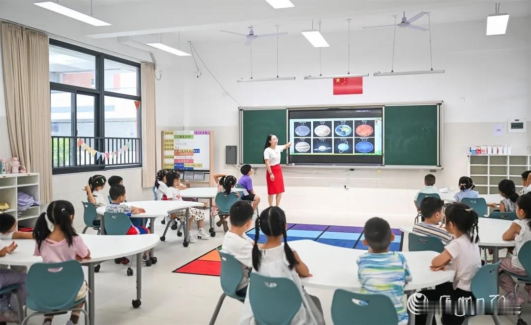 厦门开始小班化试点！谁知道具体有哪些学校？
小班 
来自《厦门日报》的消息，本学