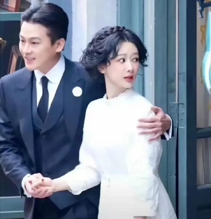 34岁杨紫演14岁董竹君，居然一点不违和，真的太绝了！
 
很多人一开始不看好，