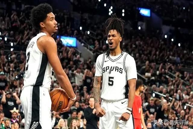 马刺休赛期终极选择题！卡斯尔VS哈珀，后场双核谁该留守？

2026年NBA休赛