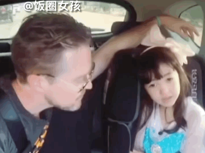 爸爸去哪儿夏克立这一期印象最深的一个片段，大家刚去被关在房子里好几个小时，其他爸