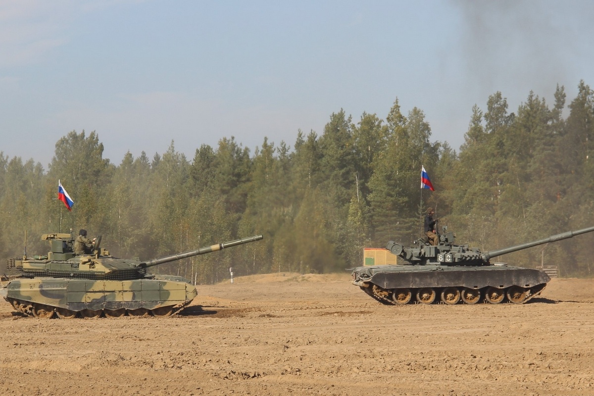 9 月 8 日，列宁格勒州 Vsevolozhsky 区在训练中心靶场举行了坦克