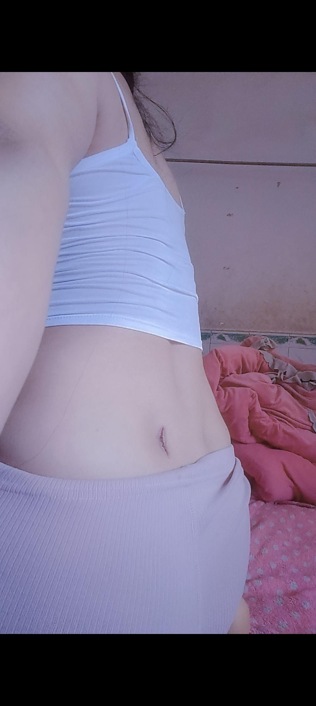 妈的，不小心碰到了，疼死了。