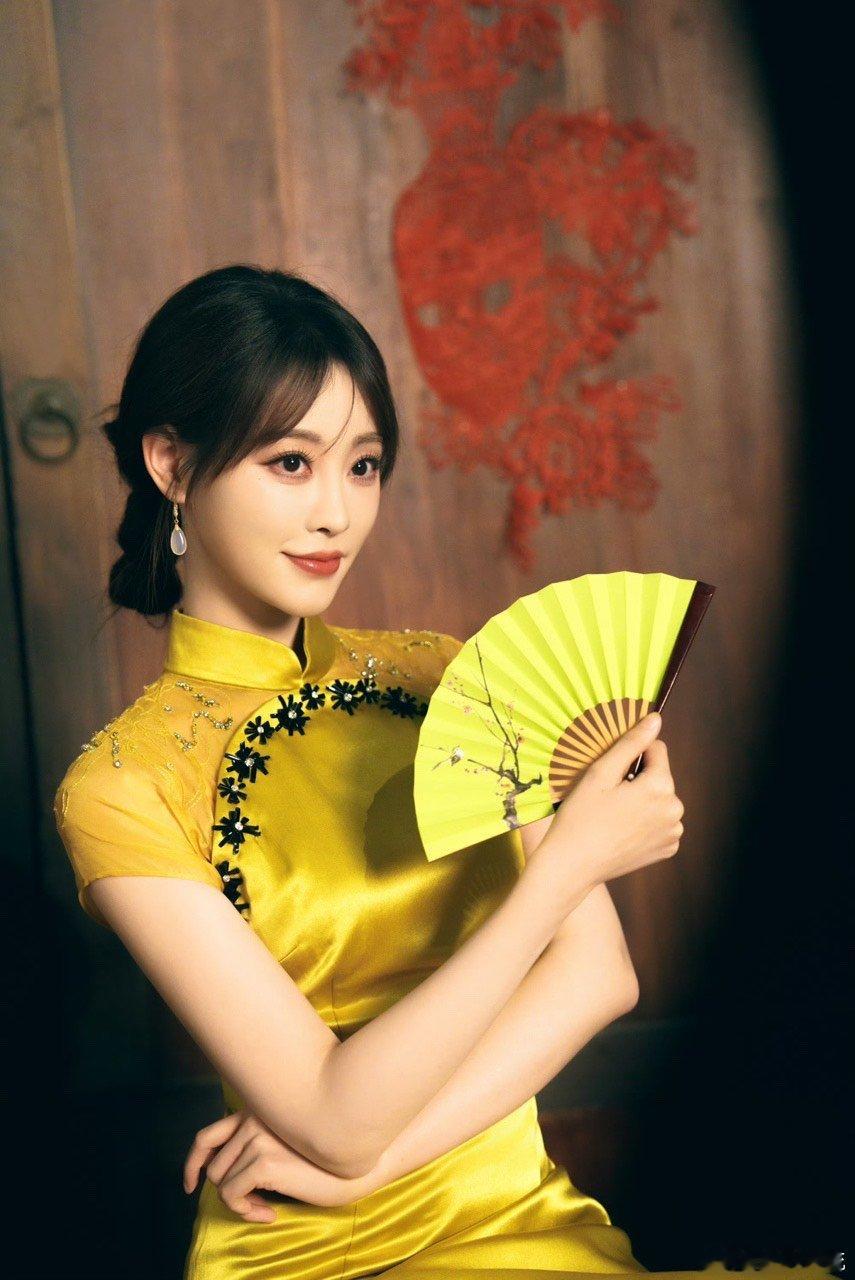 祝绪丹一亲嘴家里盆都端冒烟了 听到节目里面，祝绪丹说自己在剧里如果有吻戏的剧情的