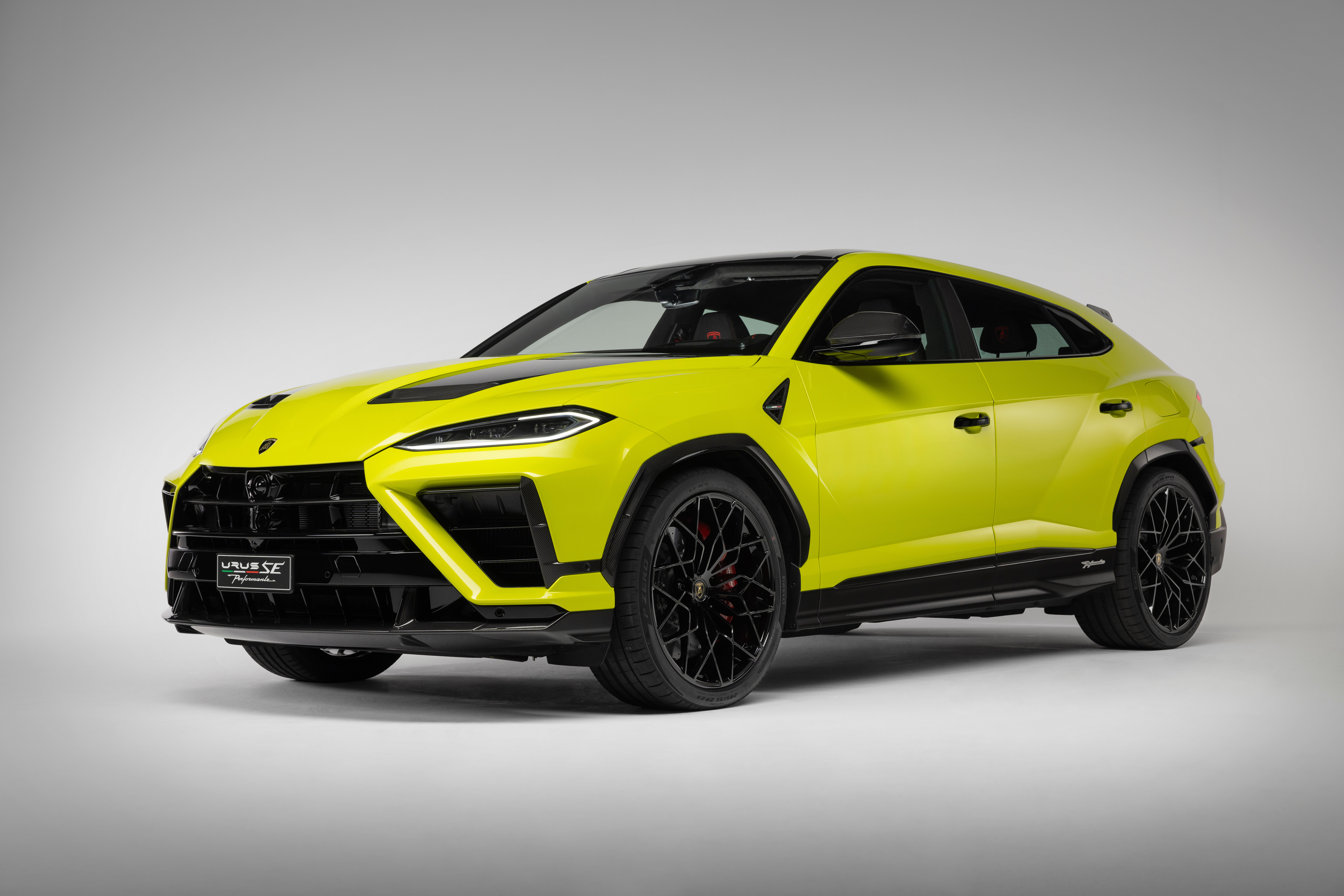 Lamborghini Urus SE Performante   搭载 4.0