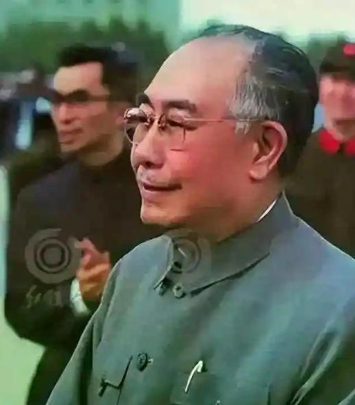 1992年，吴德正坐在家中看电视，忽然在看到了一则新闻，气得他指着电视大发雷霆：