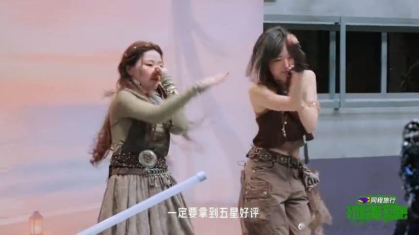 张凌赫金靖孙千跳捂鼻子散味舞刘宇宁张凌赫丁程鑫周柯宇争起来了开始推理吧 下期预告