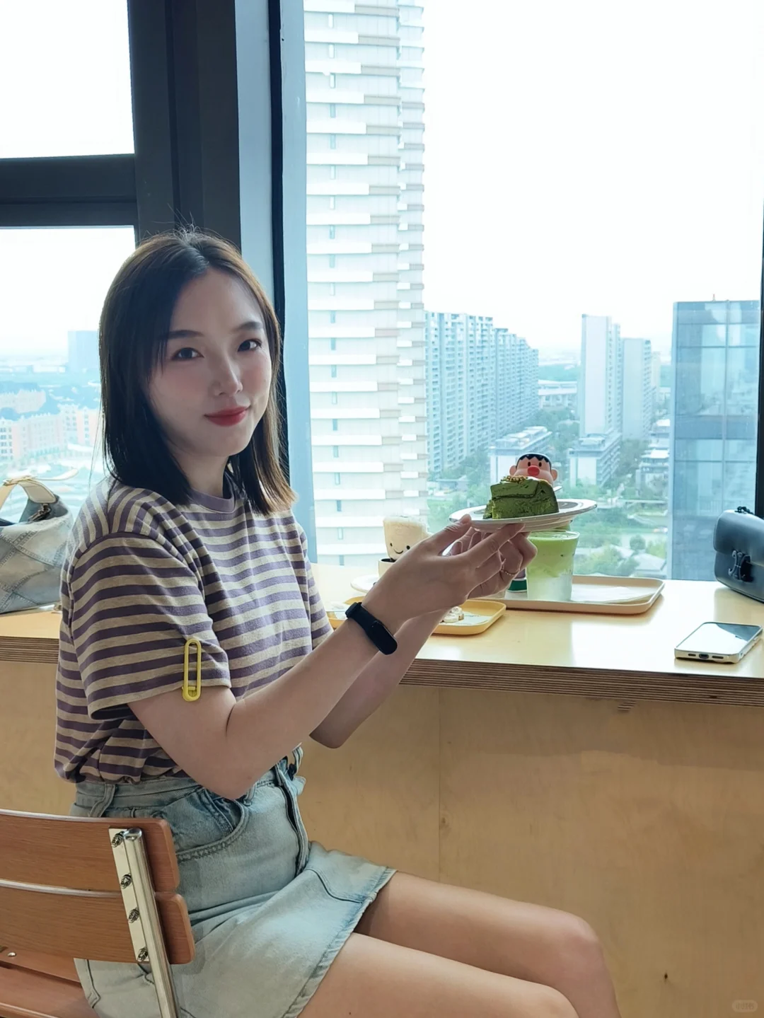 是谁喝上了开在18楼的咖啡！