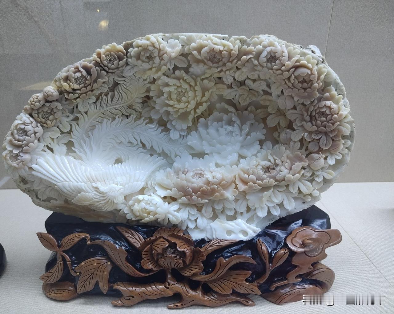 我发现好多人还不清楚医保异地备案的事，我来说一说。
医保异地就医备案分两种，一种