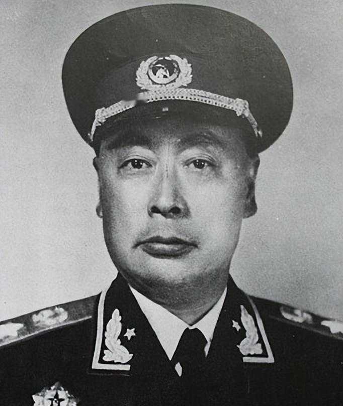 老师在课堂上询问陈毅之子陈丹淮父亲的职业时，陈丹淮为何只说他是个处长？
1951