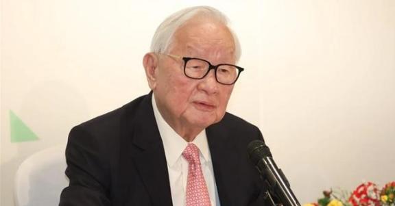 台积电老总张忠谋嘲讽道：“虽说大陆举全力也造不出高端芯片，但我想马上给华为提供芯