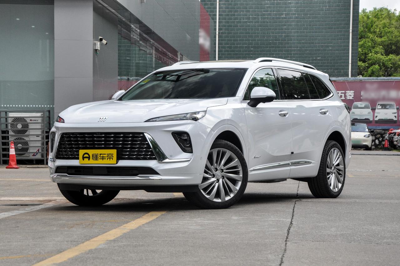 今天陆尚陆陆续续放出来一些市场优惠，除了置换补贴之外，现金主要有5000块，看起