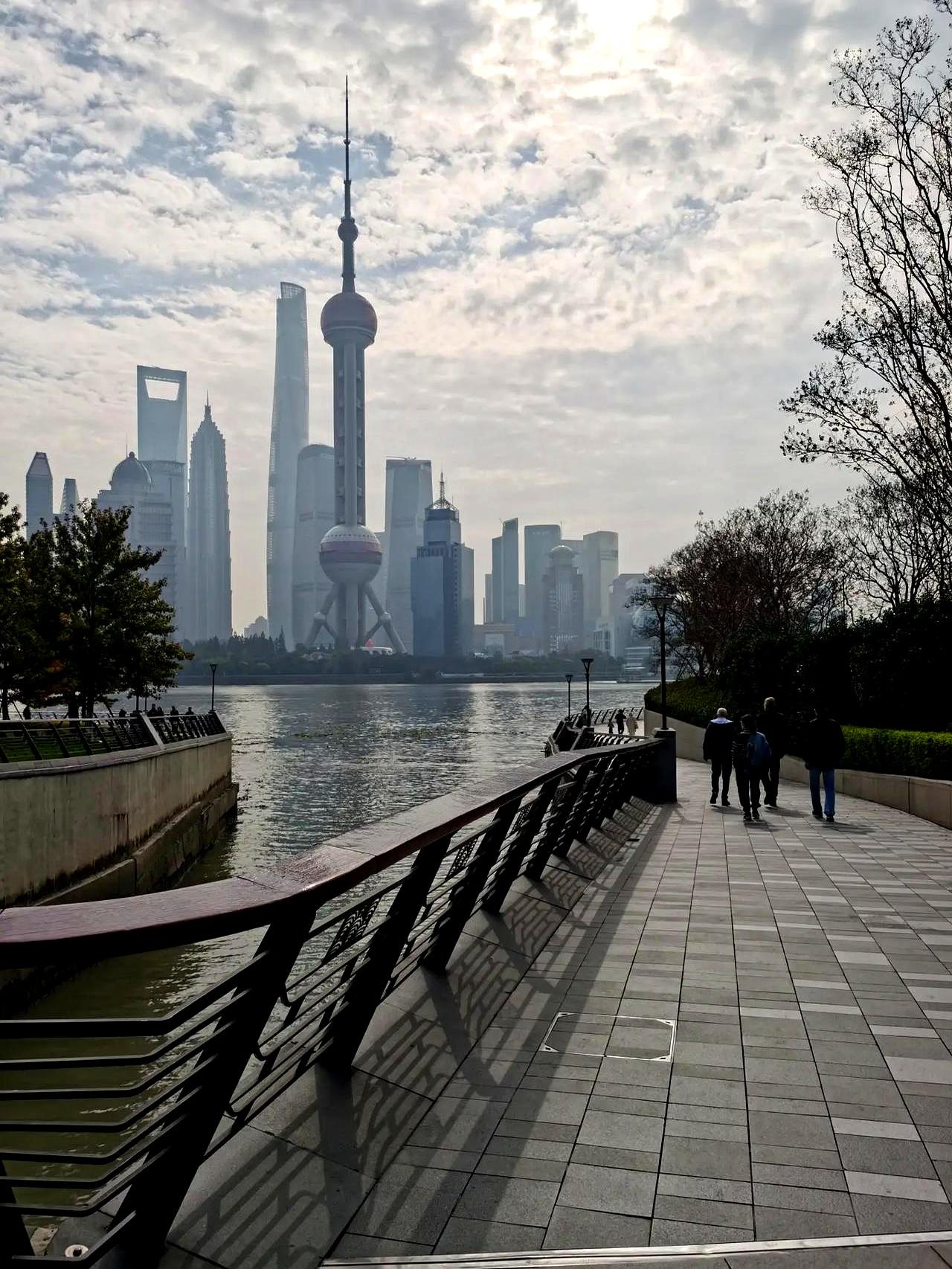 马拉松举办地要看那个城市的影响力、不看钱多少？
 

人家上海的马拉松，你放眼望