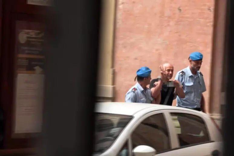 乌克兰外交部要求意大利释放参与北溪天然气管道破坏案的人员。
昨天，领事们再次探望