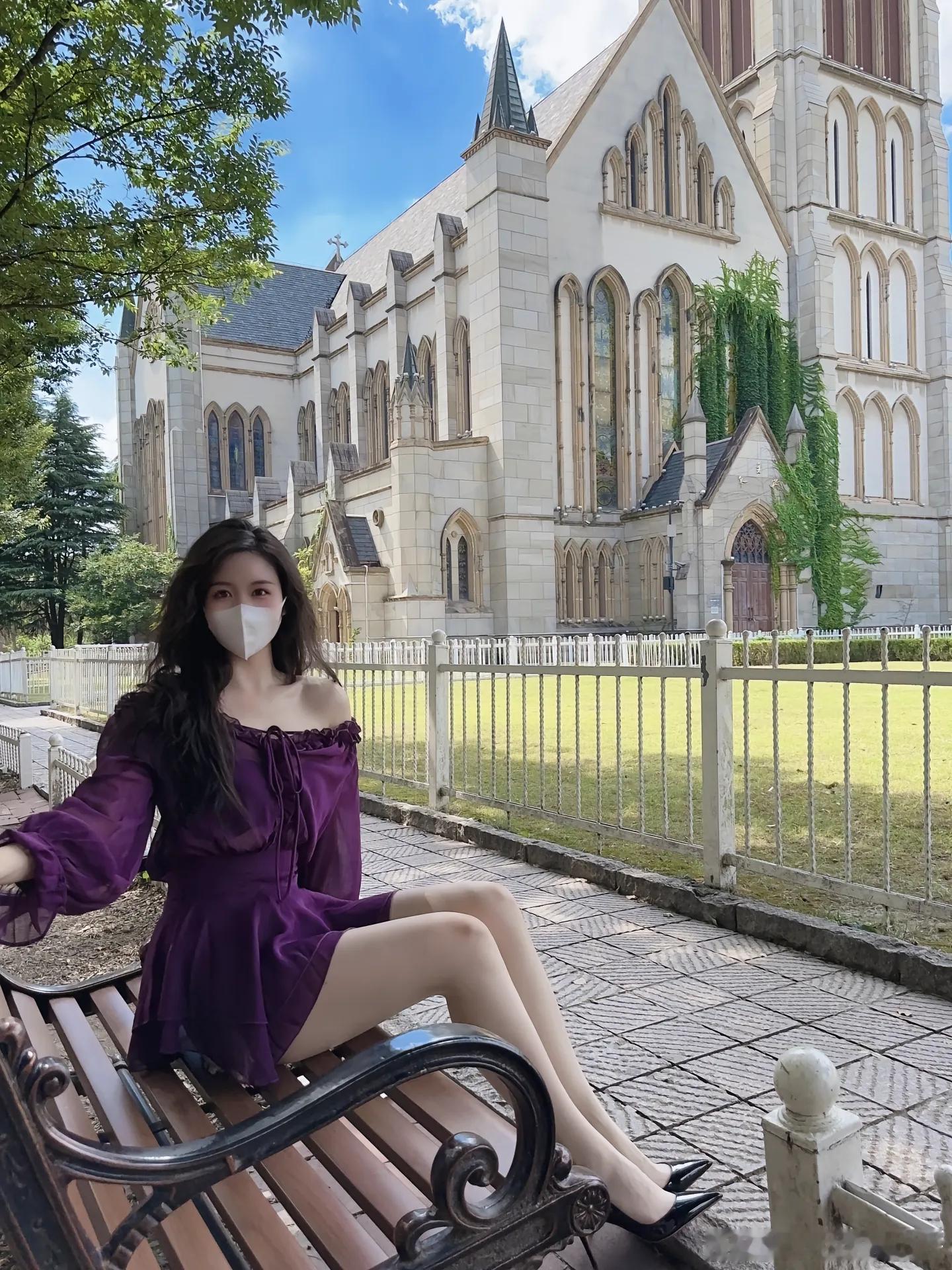 偏口黑高跟+奶白超薄丝袜，感性又气质～ ​​​