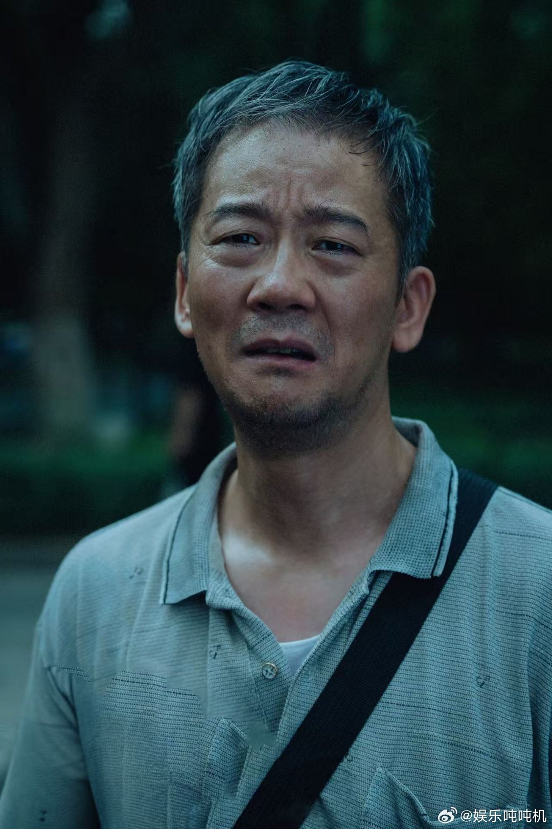 从悬疑片到恐怖片再到纪录片 医院坠楼案看着看着变味了，众人用偏见审判李悦，这种群