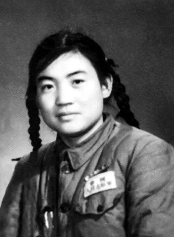 1994年，“英雄儿女”解秀梅因脑梗住院，欠下3万元医疗费，在医院准备停止治疗时
