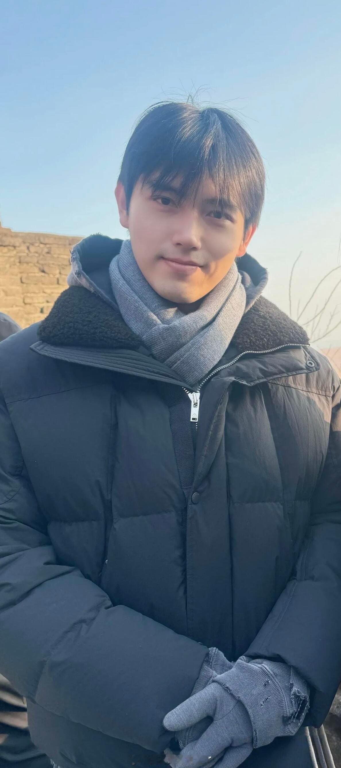 陈飞宇昨日去大孤山祈福 