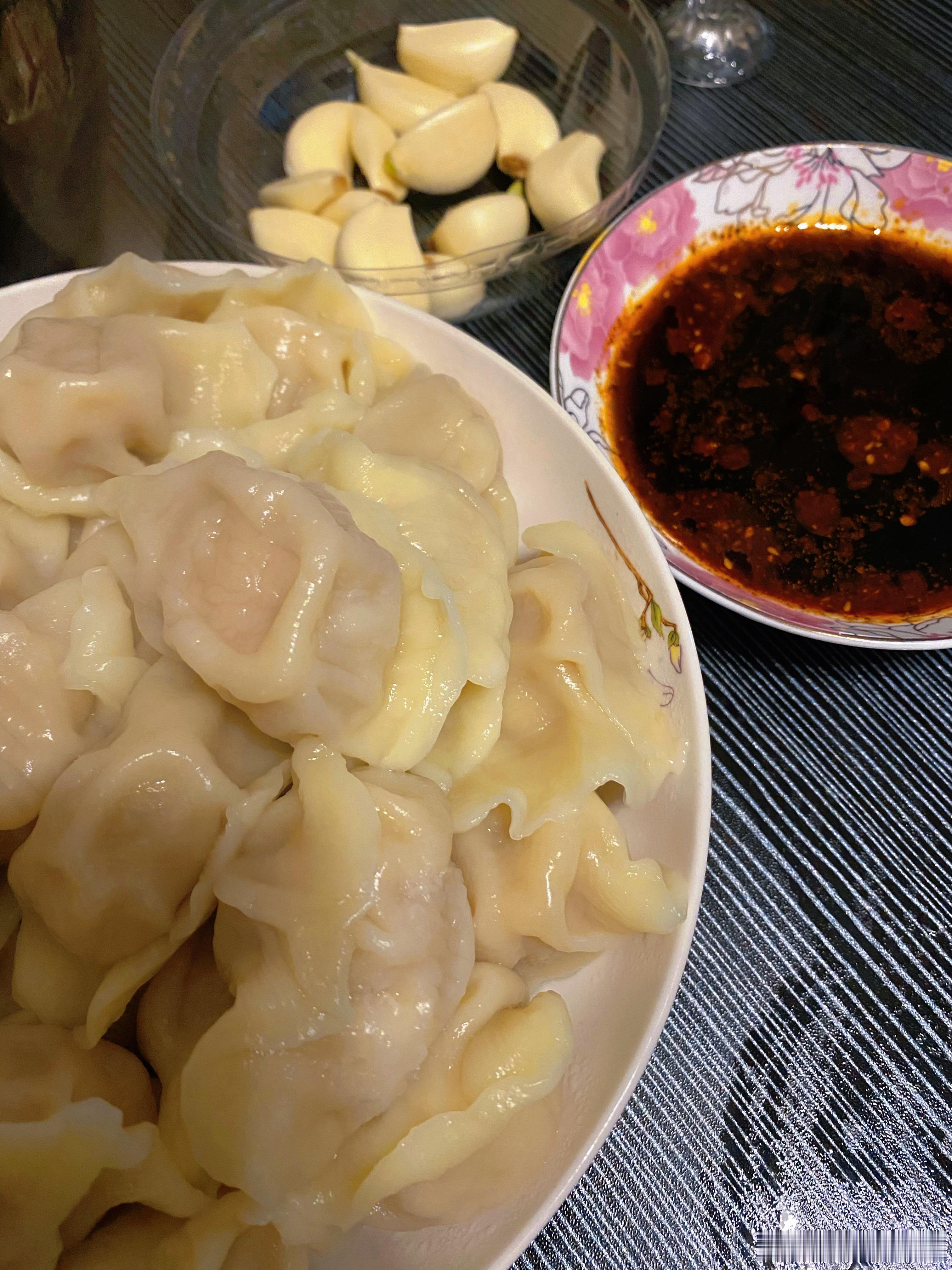 同事从山西给带的醋+好闺闺提前预定的手工水饺今年的冬至超幸福鸭～快快告诉你桥儿，