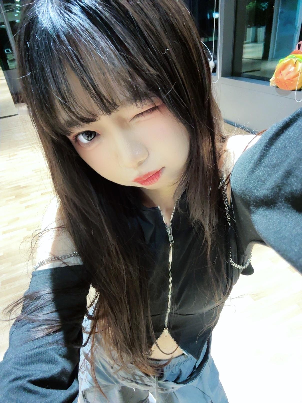 有人给自己挖了个大坑 然后练到了12点太久不跳剧烈的舞了太难了😭但好像是小破站