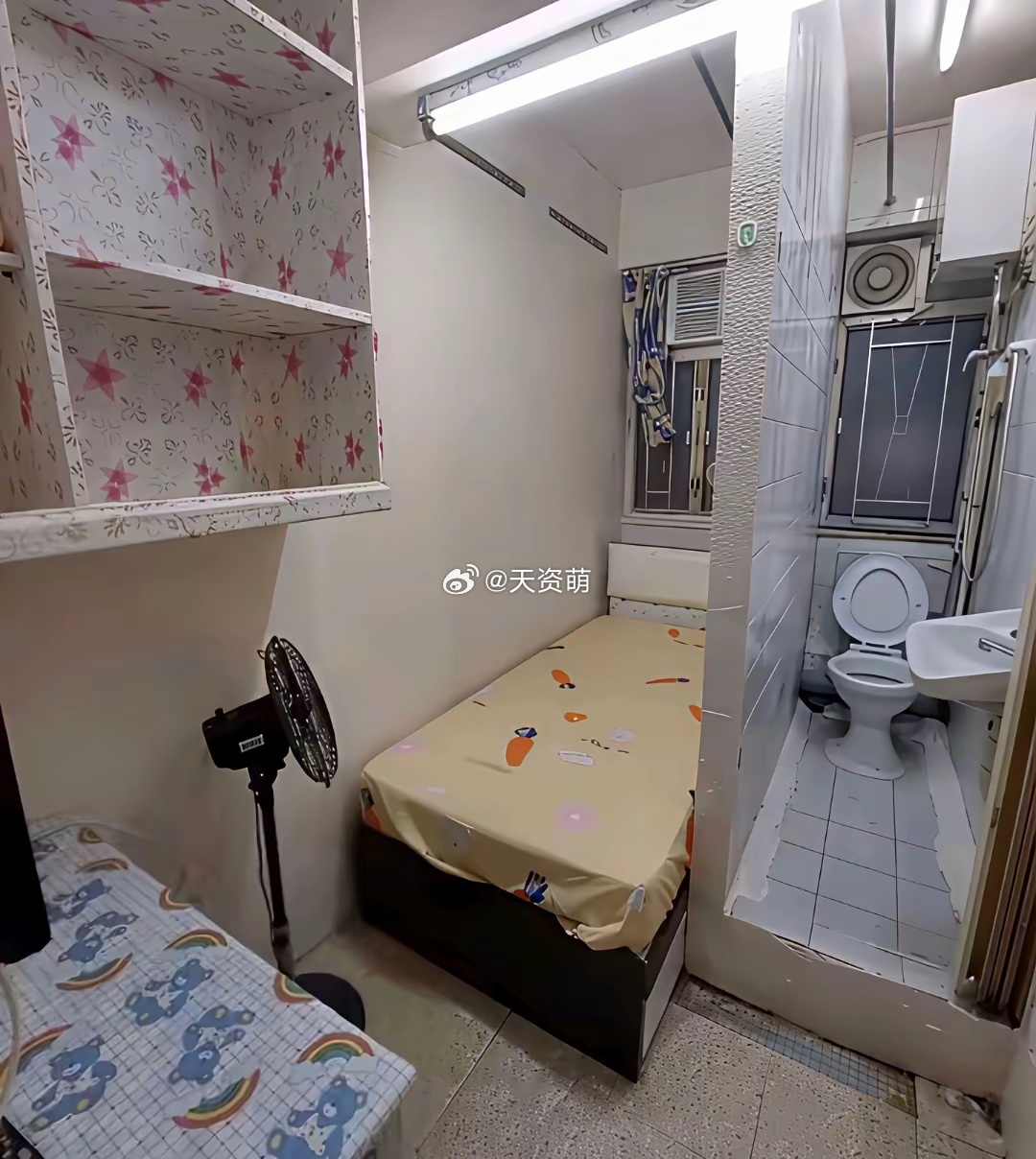 上海，这个房间1000元一个月，你愿意租不？ 