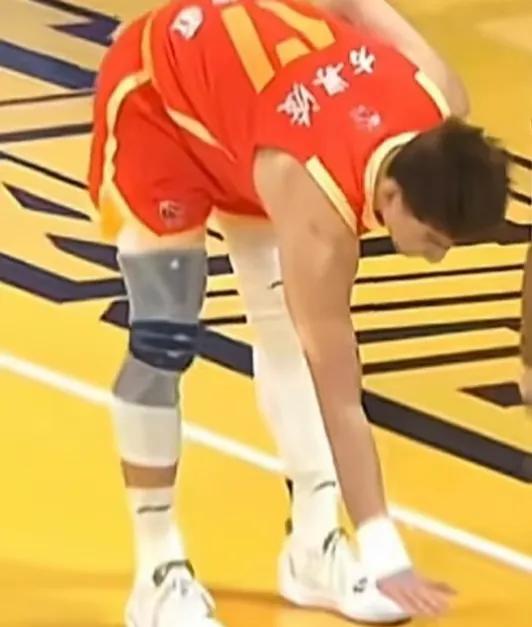 孙铭徽，胡金秋，
配的上这个CBA的冠军，
没有曾凡博的北京——输了G4，
还是