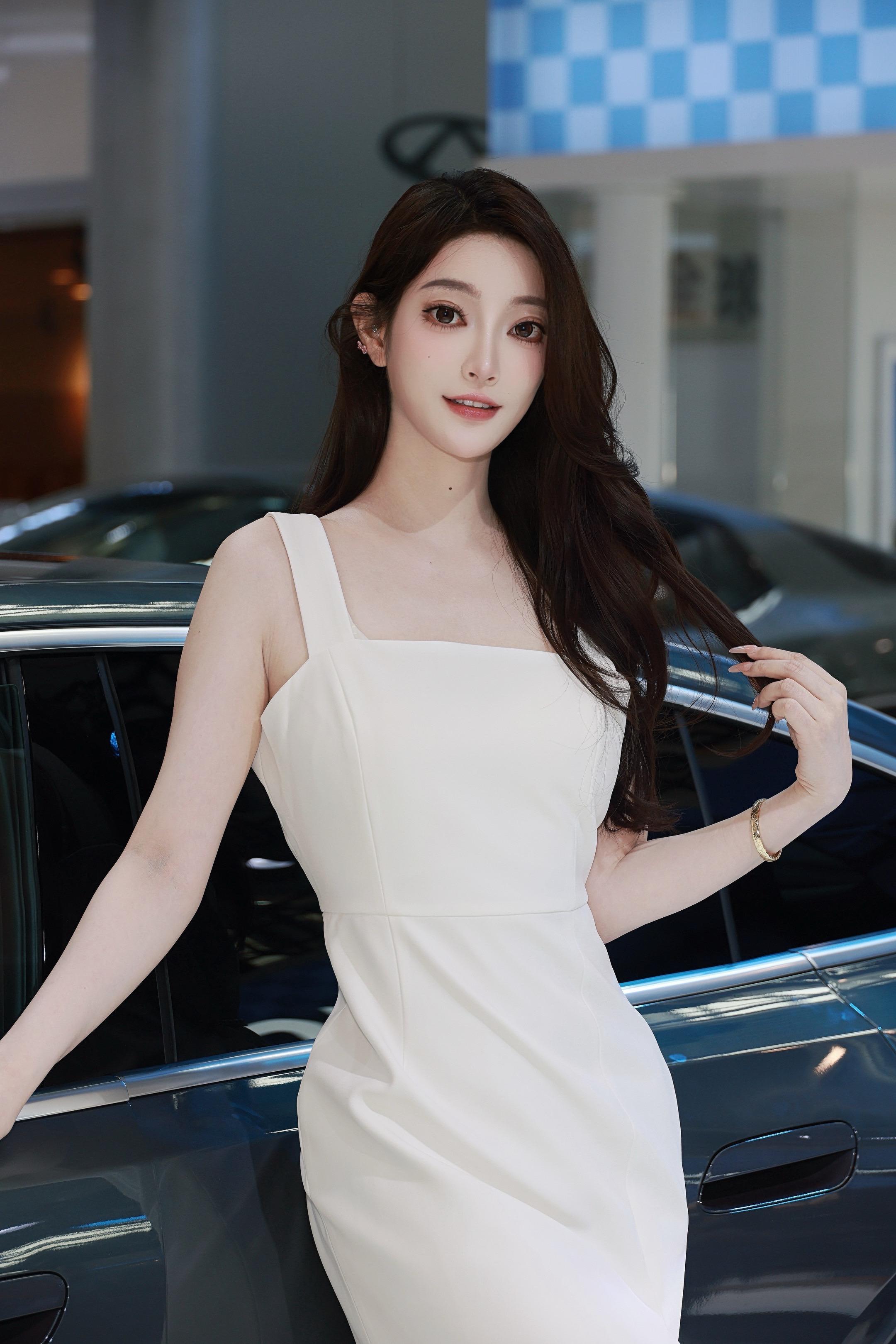 车模小姐姐 车模美女 车展现场