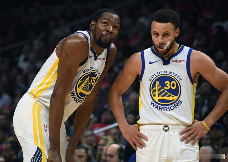 近日帕金斯在《First Take》节目中谈到了杜兰特。帕金斯说：“如果我们要以