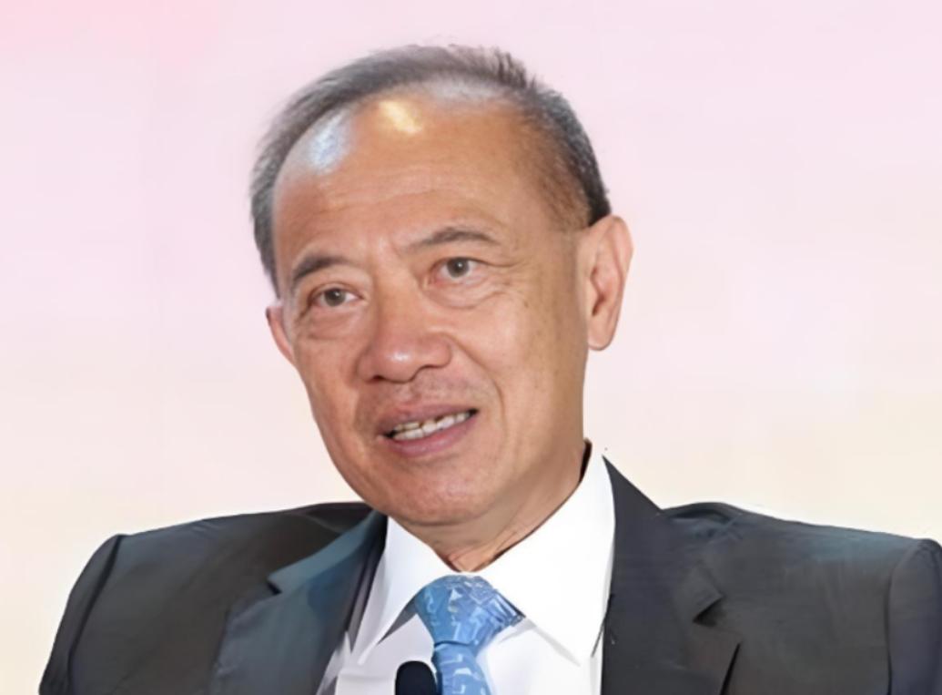 终于有人说出了大实话！新加坡前外长杨荣文说：不要看美国动不动就威胁中国、制裁中国