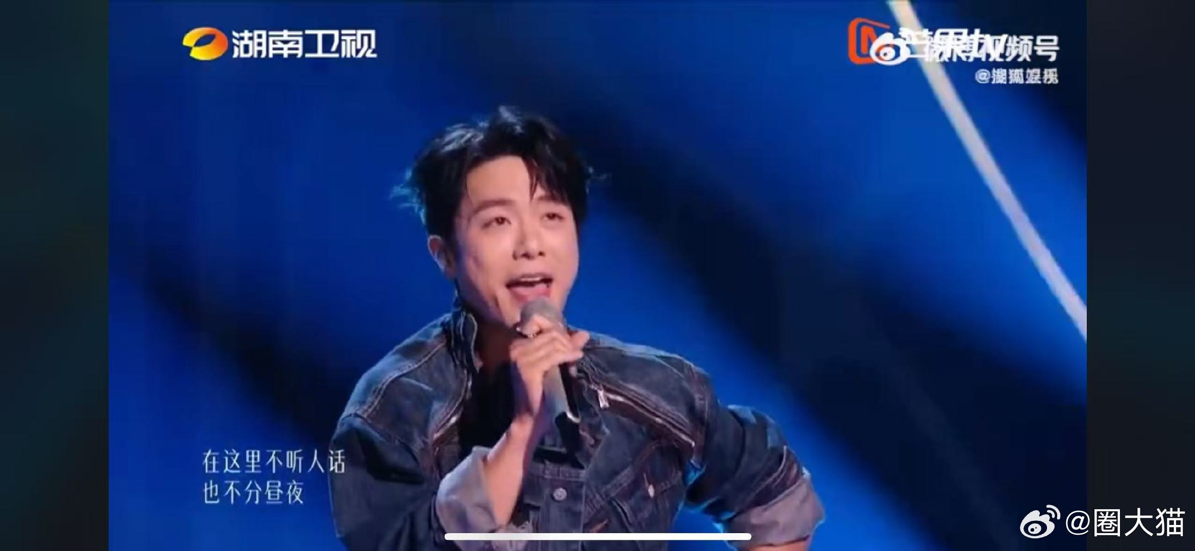 歌手总决赛 韦礼安早该来歌手了全网乐迷敲碗成真，韦礼安现身歌手总决赛帮唱！和张远