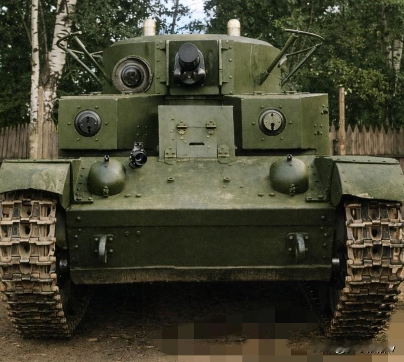 作为对苏联军队在“突破”类型坦克的需求，苏联军事工业在上世纪三十年代首先为苏联军