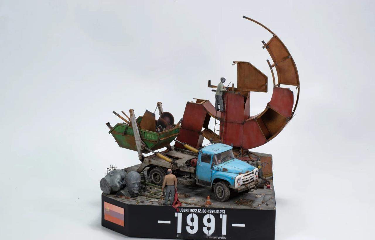 《1991》 - 最美好的前途
变换莫测的时代 抛弃了未来与理想
苏联 模型制作