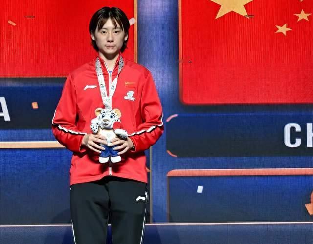 亚锦赛收官！国乒4金4银，林诗栋大赢家，张本智和兄妹豪取3金