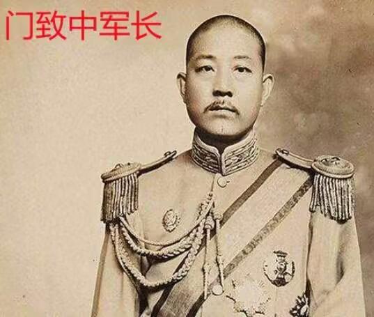 1929年7月，宁夏省政府主席门致中在吉鸿昌的帮助下，赶走了马仲英后，便迎娶了前
