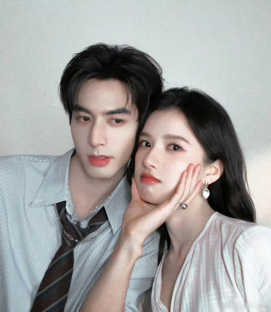 宋威龙张婧仪艾米 一家三口宋威龙张婧仪艾米一家三口既视感太强了！爹系骨相妈系骨相