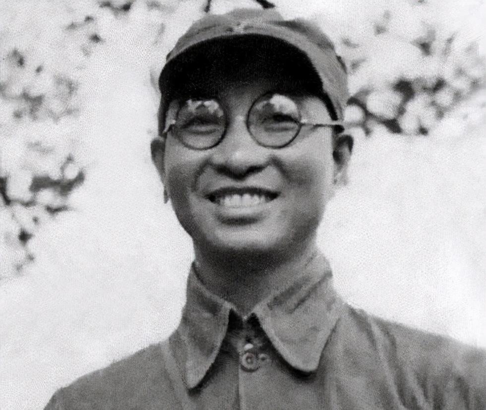陈赓性格幽默，国共两党的多位著名将领都曾被他的搞怪恶作剧逗得哭笑不得吗
1955