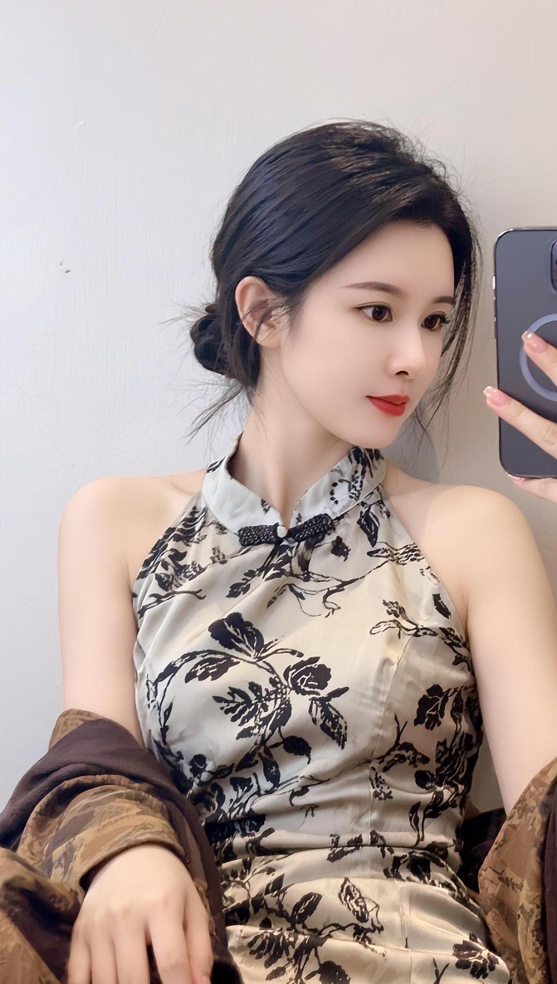 嫁到北京吃烤鸭 嫁到东北吃大鹅 嫁到重庆吃火锅 嫁给你吃什么🤔