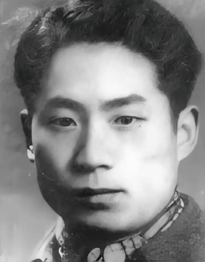1948年少女一摆手，救下重庆地下党骨干李维嘉
 
1948年4月18日，地下党