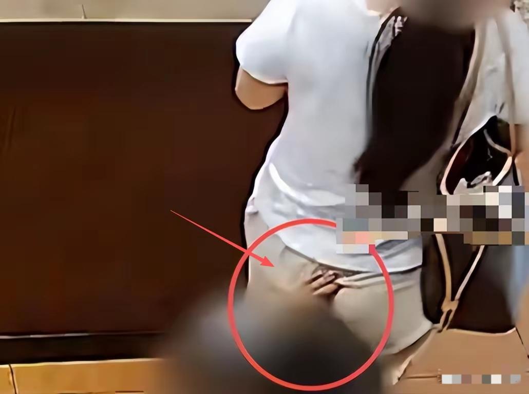 长沙“4岁男童摸臀”风波最新进展！父亲委托律师:不想舆论对立但要还孩子公道，″轻