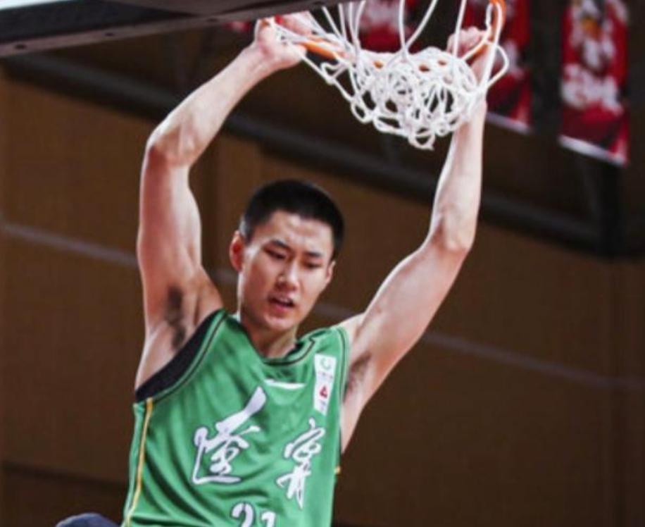 输广厦6分， 揪出2个“废柴”，坑惨了辽宁队！
CBA常规赛第五轮，迎来了一场焦