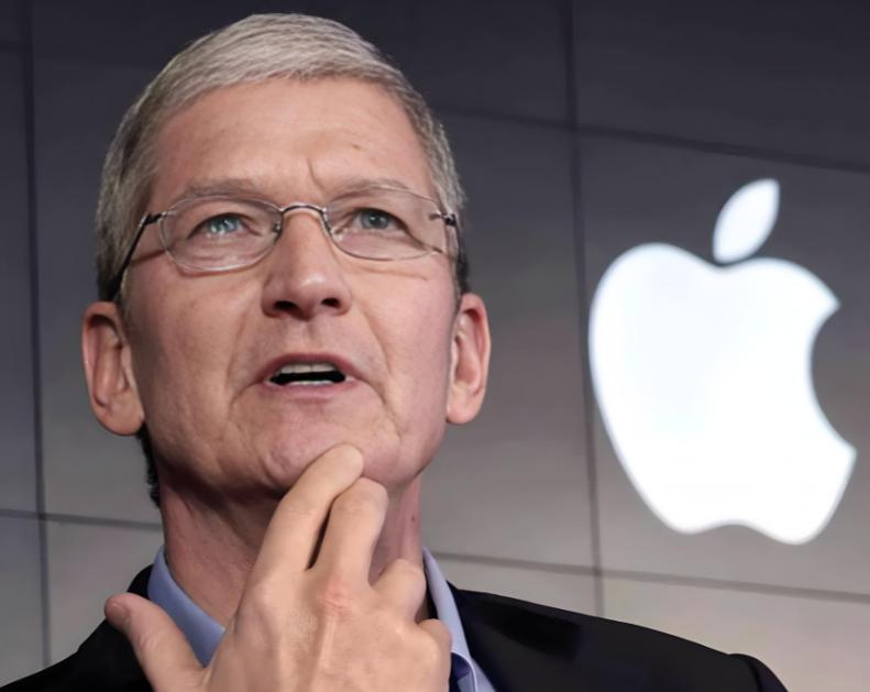 美国慌了？苹果 CEO 库克抛出惊人言论，振聋发聩！他说：“我们死守中国制造，不