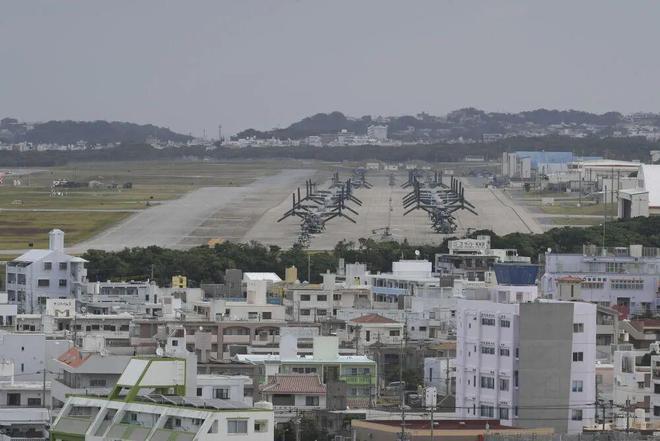 短短12个小时内，两架美军战机在日本紧急迫降，虽未造成恶性事件与人员伤亡，但所引