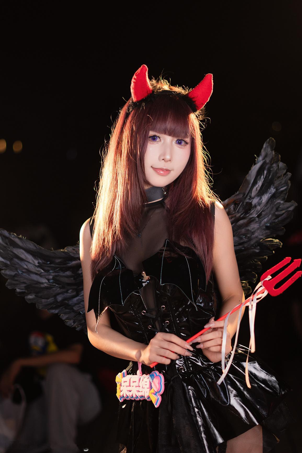 猎人拍漫展2026 39th广州萤火虫漫展外场！小恶魔出镜：呆呆绵想要收藏原图的