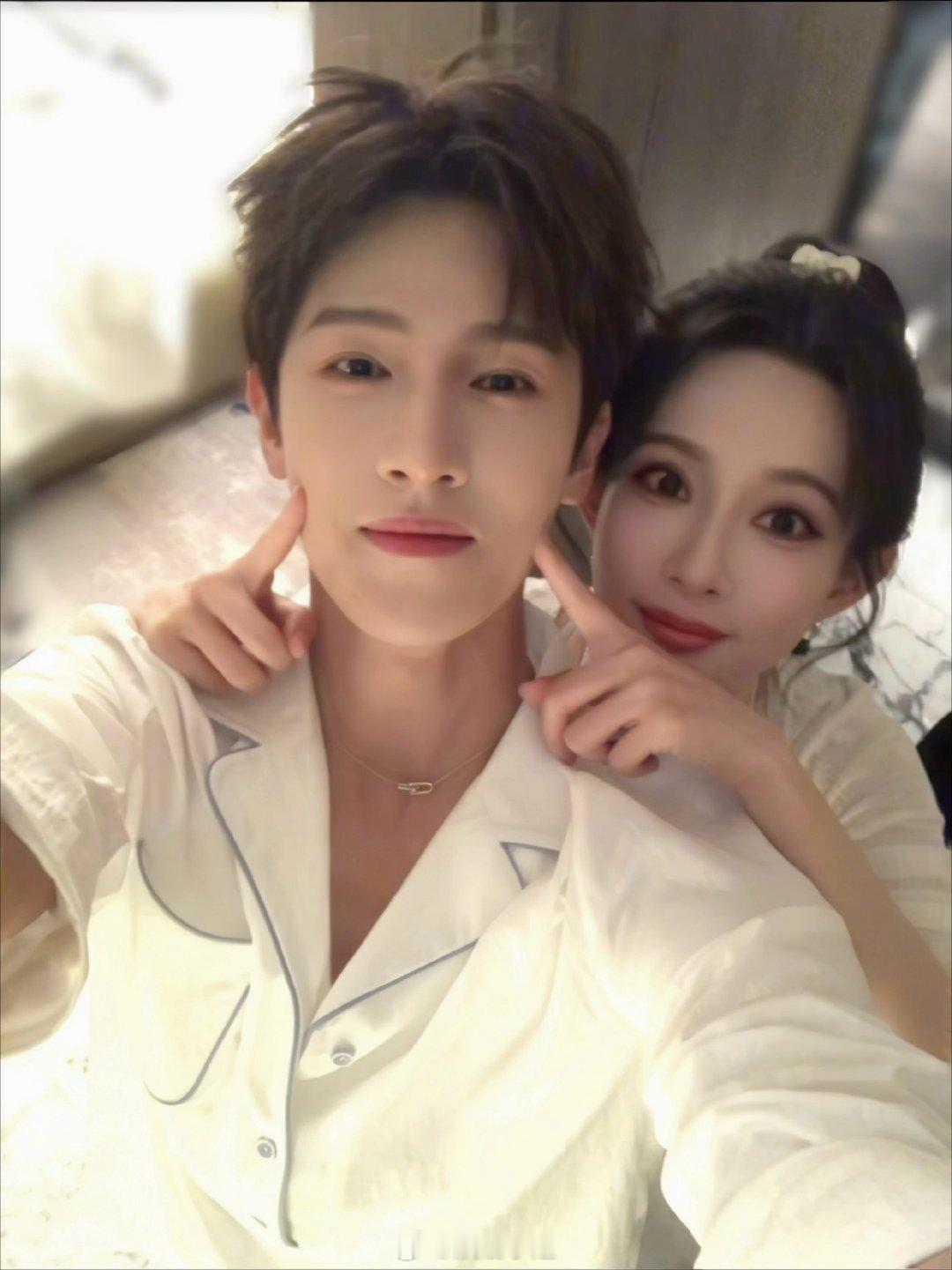 七夕内娱把我养的很好谁懂七夕内娱的浪漫暴击！艺人持续放出氛围感大片，帅哥美女齐聚