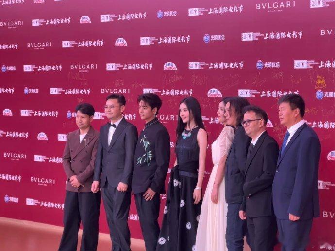 丁真卓依娜姆文案丁真卓依娜姆情侣文案 丁真卓依娜姆情侣文案🈶，一个来了，一个走