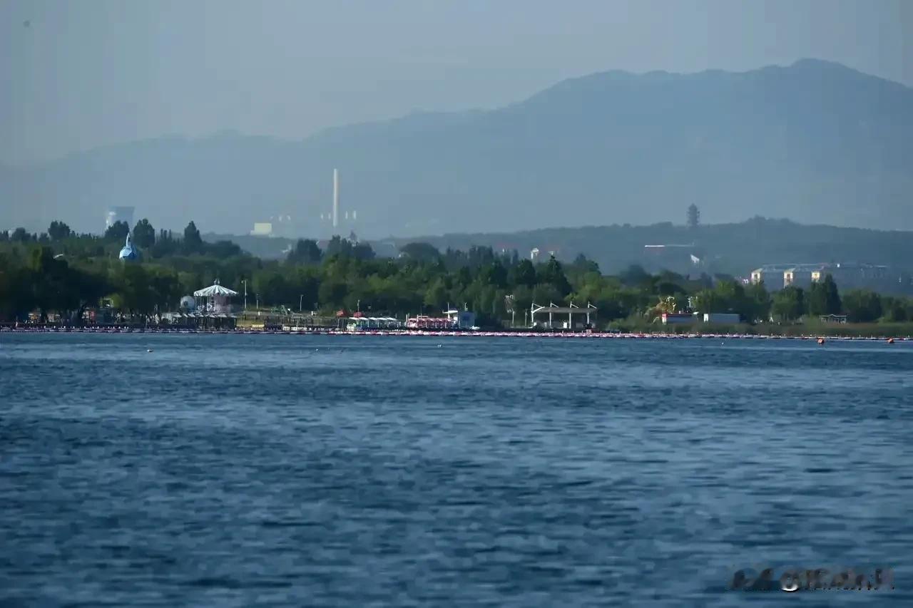 晒晒湖畔风景“淄博第一湖”。