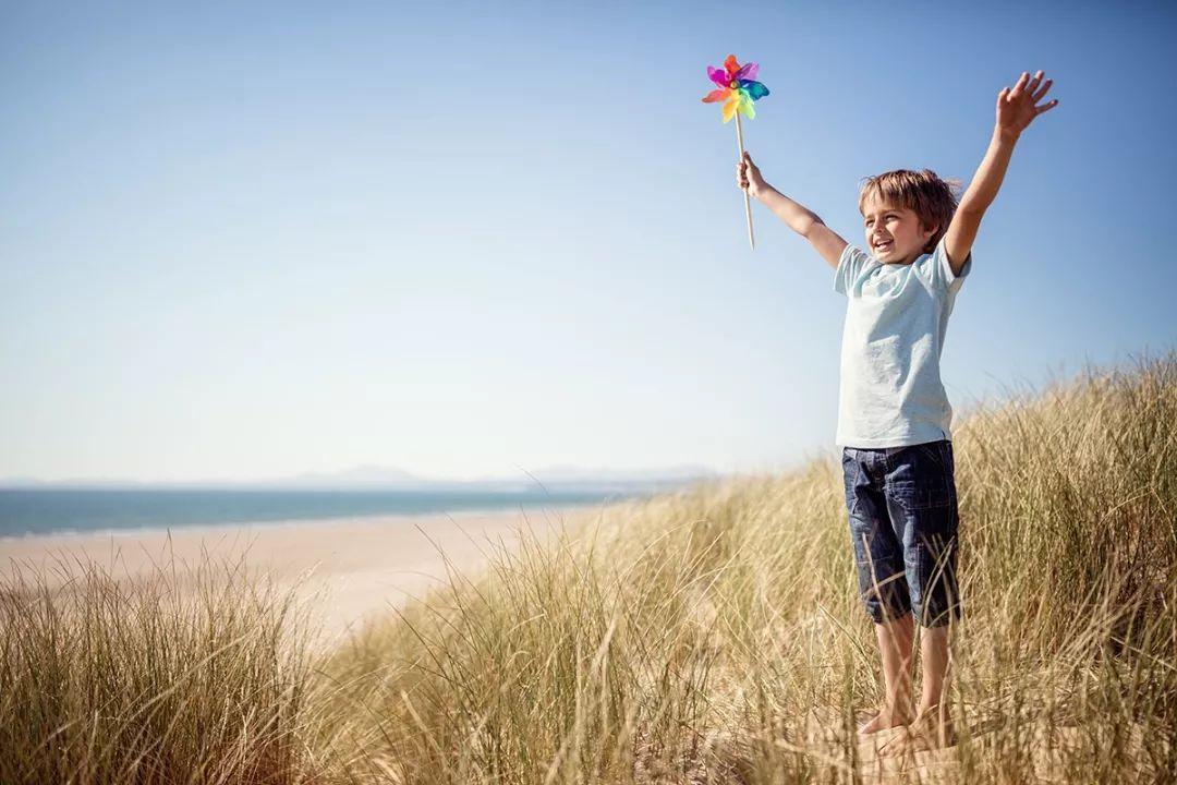人是怎样变强的？

一、勤快
二、专注
三、行动快
四、早睡早起
五、自律有规划