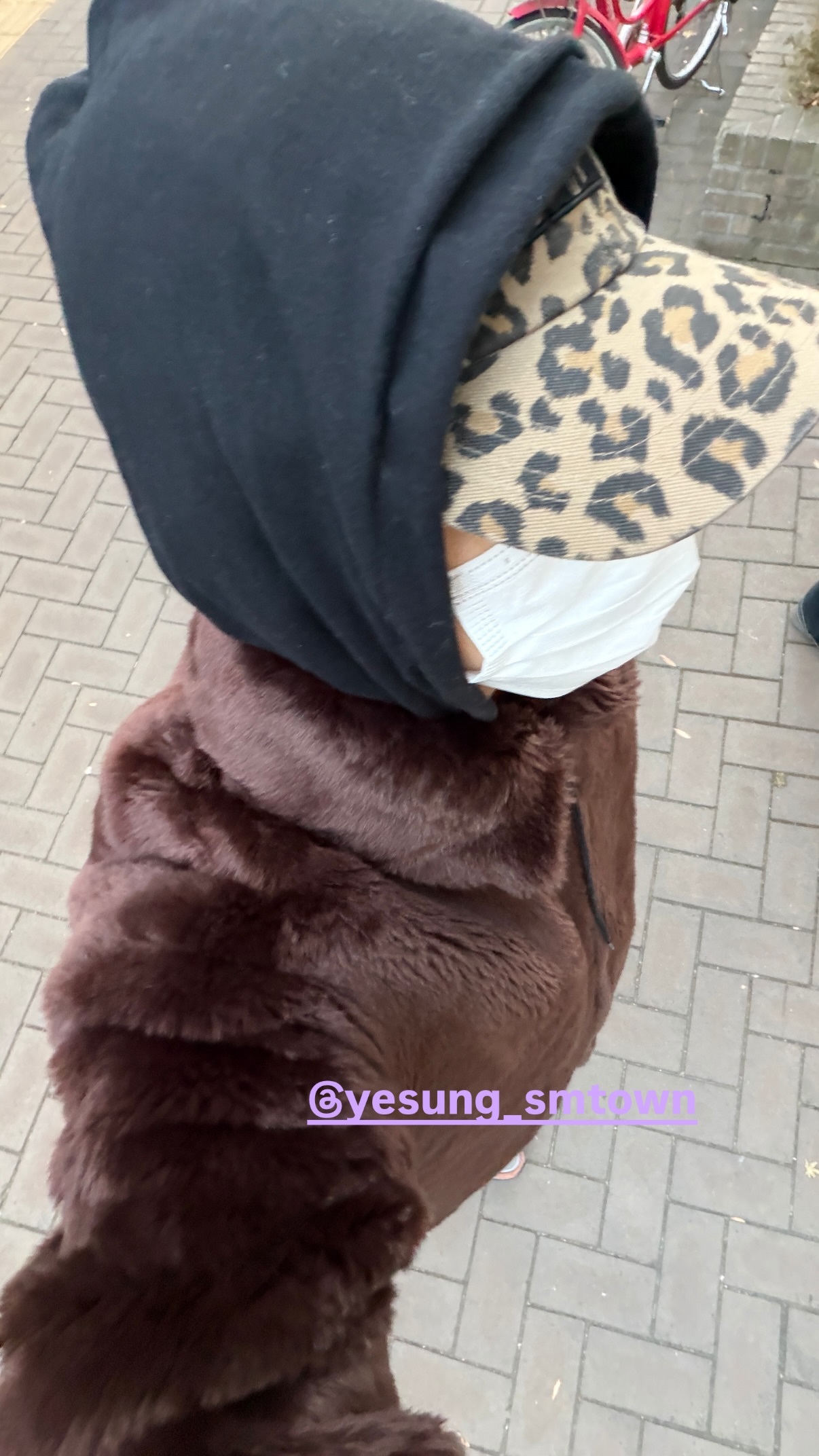 “CB百蓝_。260107金钟云 ins story更新： 